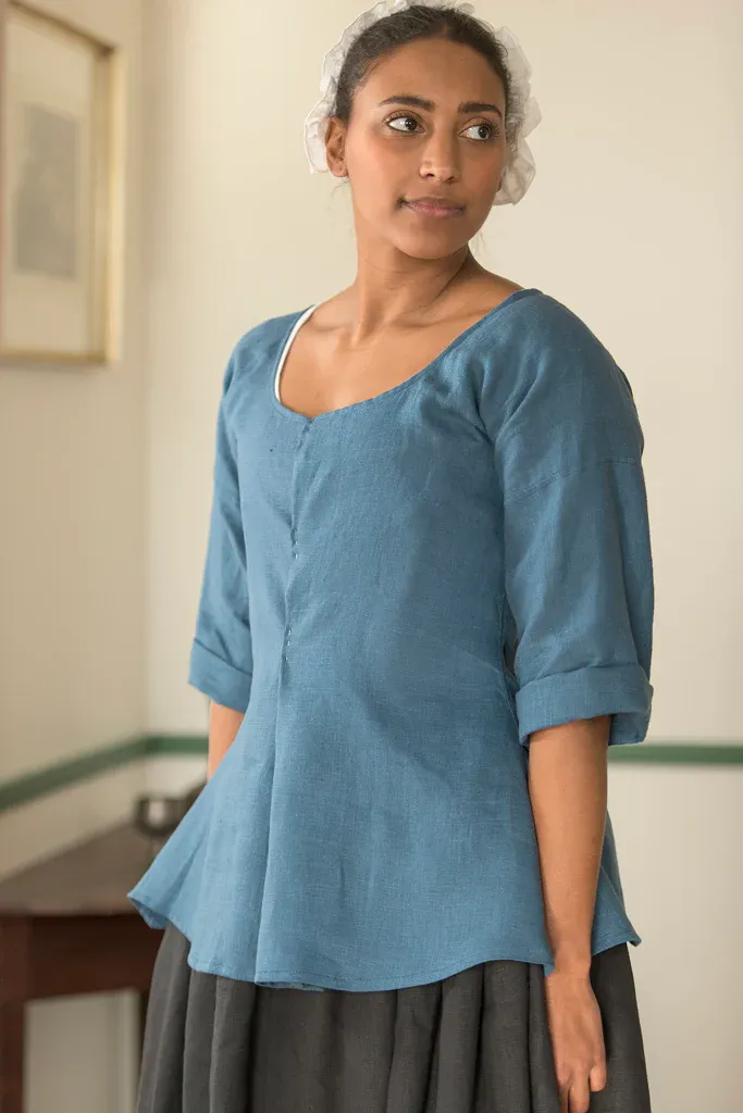 Linen Short Gown | Blue - Image 3