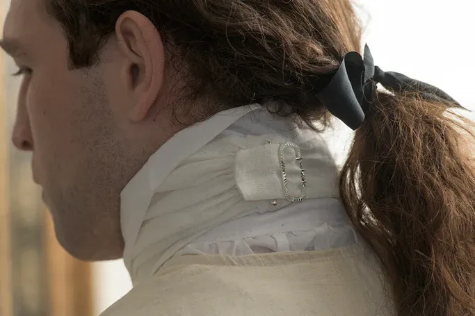 White Linen Neck Stock - Image 5