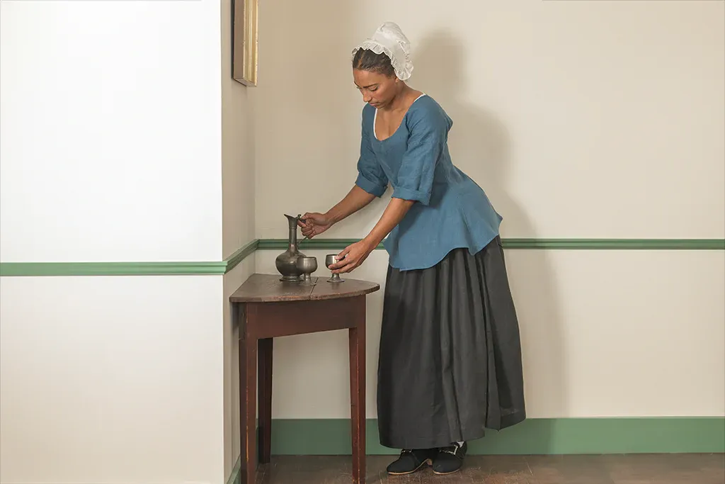 Linen Short Gown | Blue